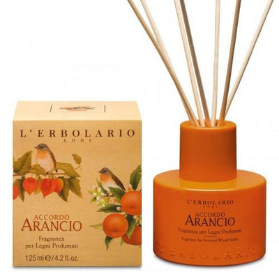 L'erbolario Αρωματικό χώρου με ξύλινα sticks Accordo Arancio 125 ml - Kamara Pharmacy